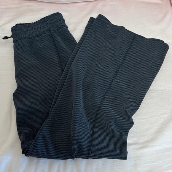 Lululemon Ribbed Softstreme Pants - Picture 1 of 2